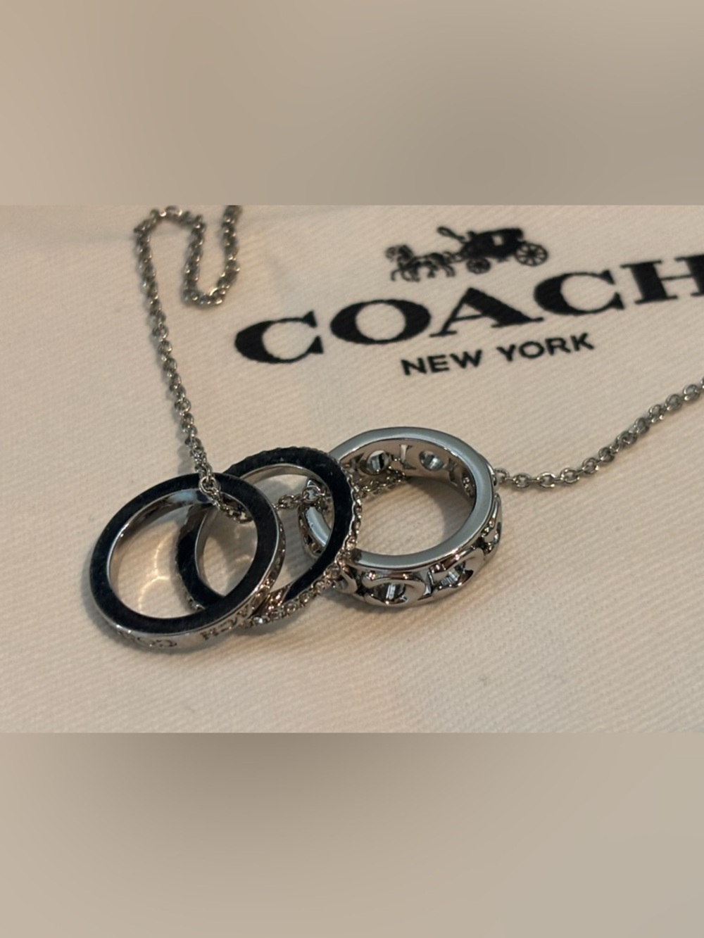 ✨ Coach Triple Ring Pendant Necklace Silver Tone NWT ✨ - Picture 12 of 16